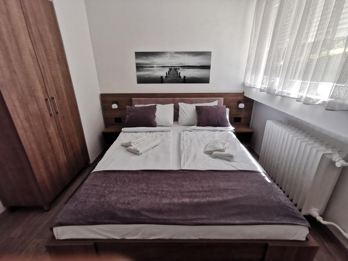 Apartman Pavlovic 1 Dedinje ภายนอก รูปภาพ