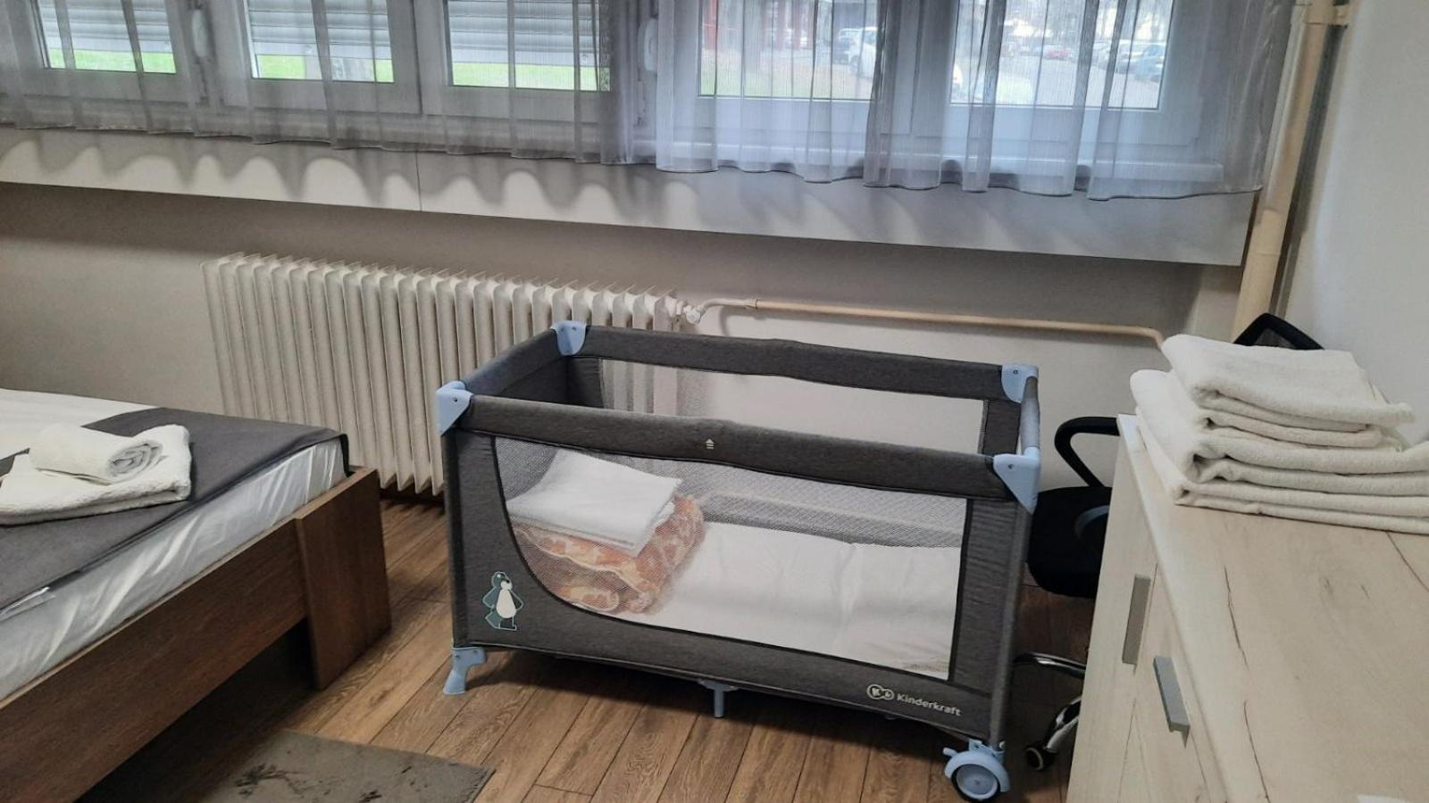 Apartman Pavlovic 1 Dedinje ภายนอก รูปภาพ